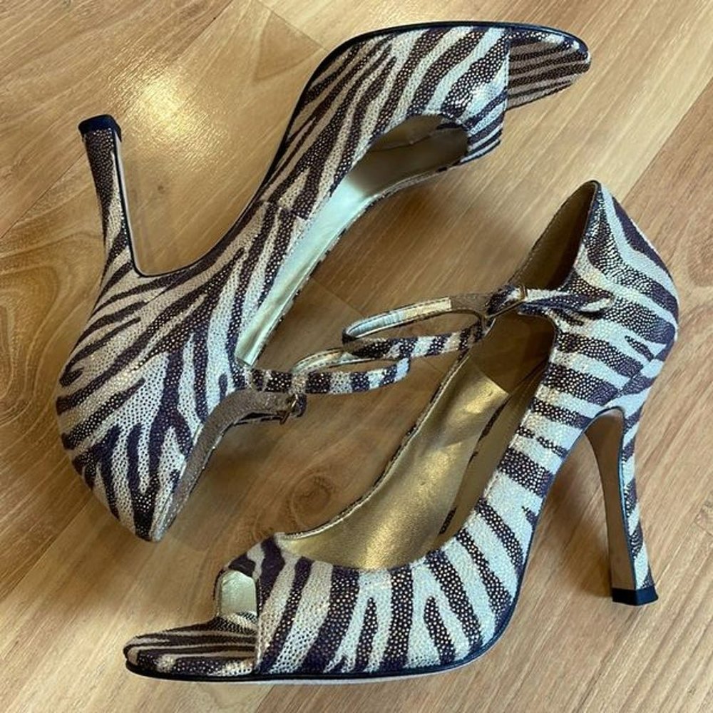 Guess By Marciano Zebra Print Brown Tan and Gold Shiny Peep Toe Heels size 7M
